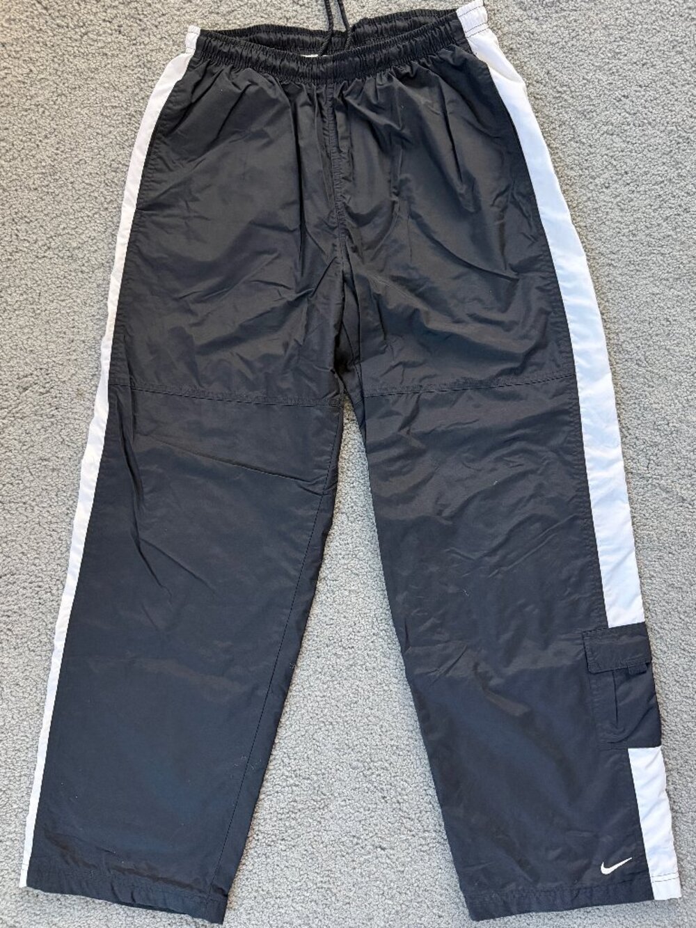 Vintage Y2K Nike Silver Tag Nylon Cargo Track Pants L - LIKE NEW Condition!